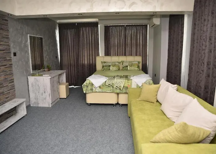 Apartment Amigo център *