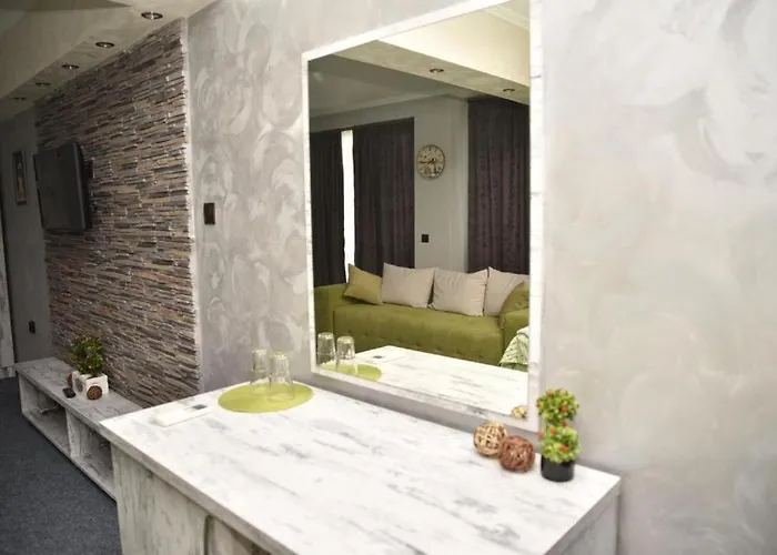 Amigo център Apartment *